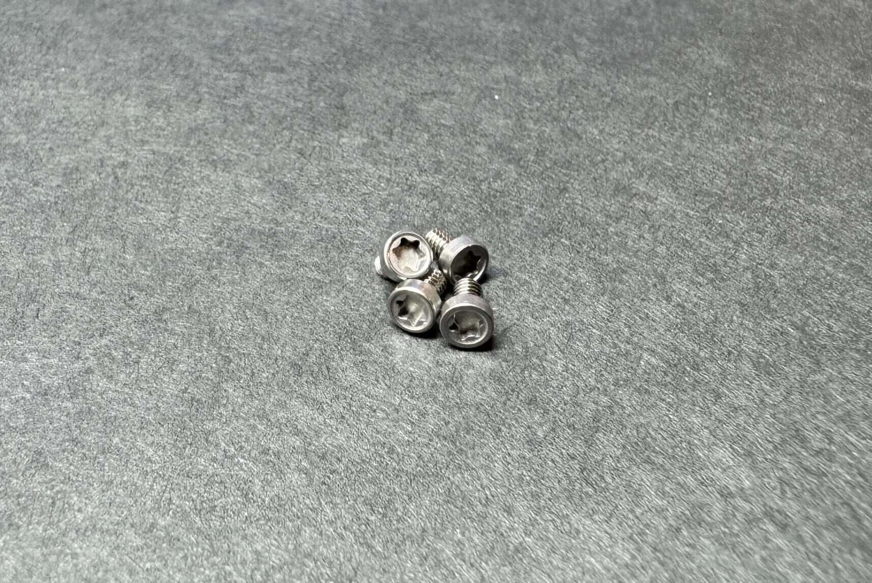 Titanium Body Screw Set